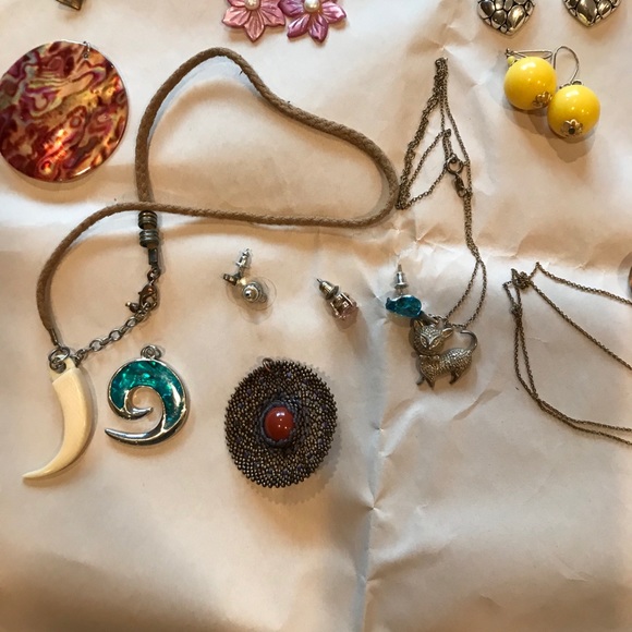 Jewelry bundle - Picture 5 of 7